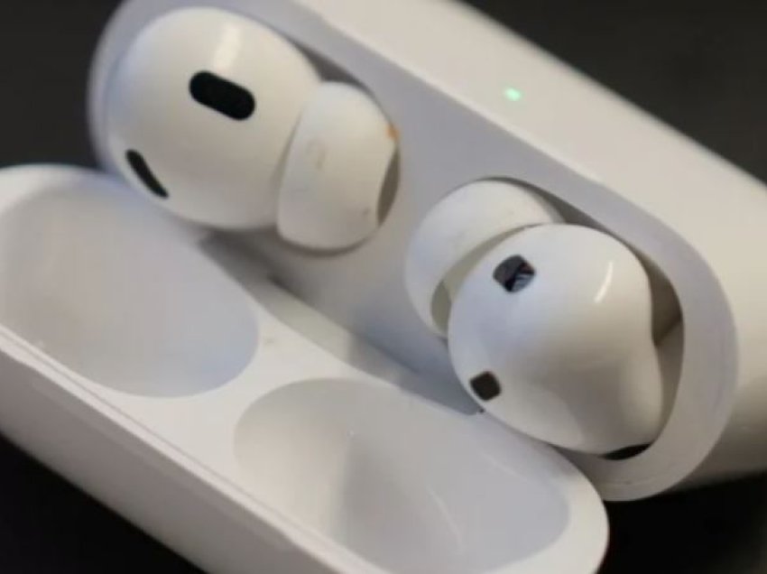 Funksioni i ri i AirPods të Apple mund të ndihmojë njerëzit me humbje të dëgjimit