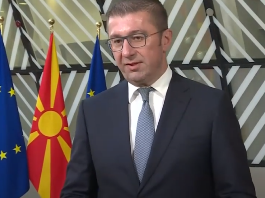 Mickoski: Qeveria e ka mbështetur Radmilla Sheqerinskën për zëvendëssekretare të përgjithshme të NATO-s