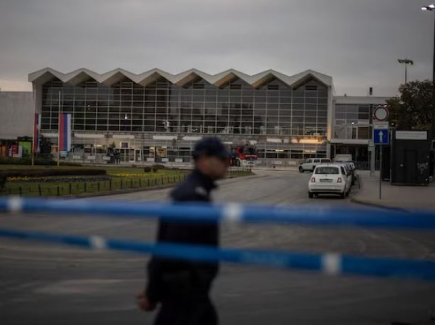 Shembja e çatisë së stacionit hekurudhor, Serbia arreston 11 persona