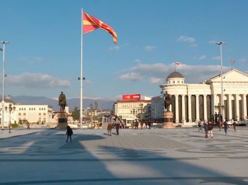 ​Shqipja në Maqedoninë e Veriut, çfarë po e pengon zbatimin e ligjit të gjuhëve?!