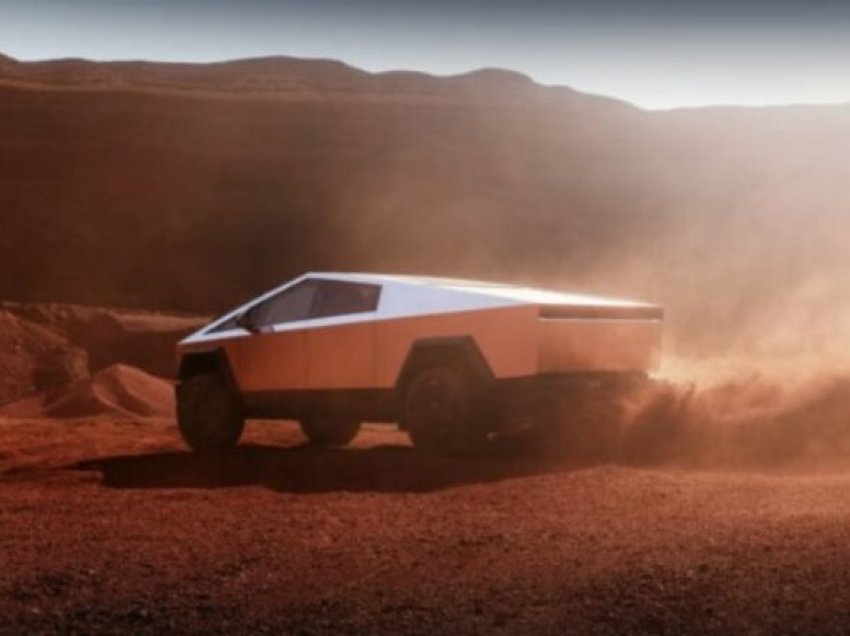 Musk planifikon të dërgojë Cybertruck dhe robotë në Mars