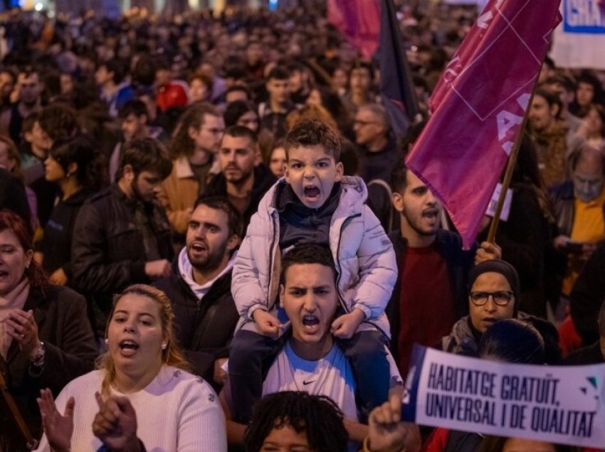 Në Barcelonë protestohet kundër rritjes së çmimeve të qirasë