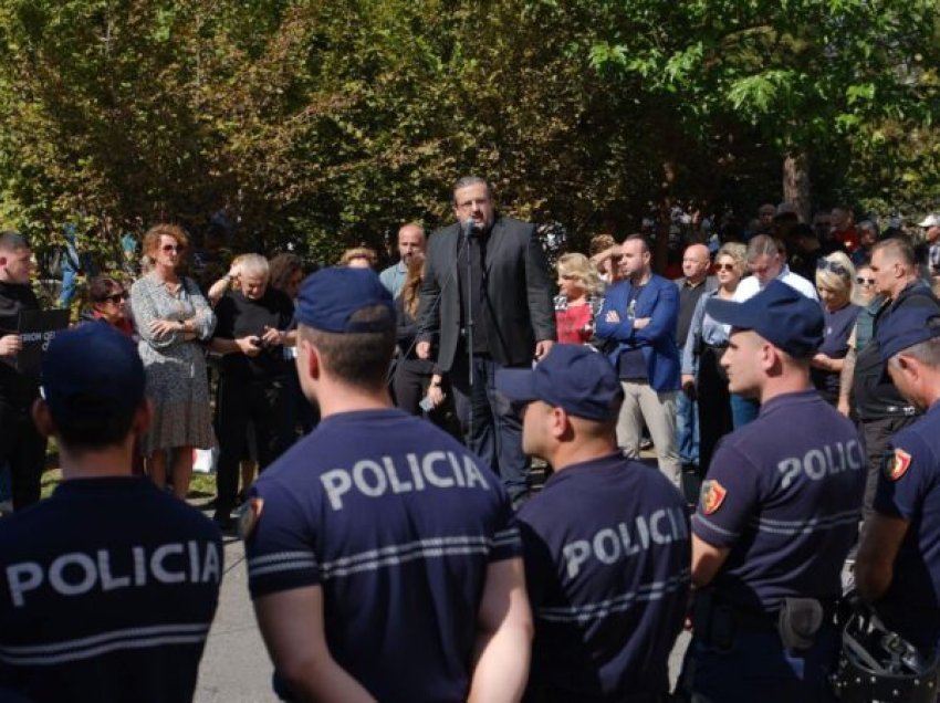 Nesër protesta e opozitës! Thirrja e Telitit: Marshimi në Tiranë, detyrim qytetar