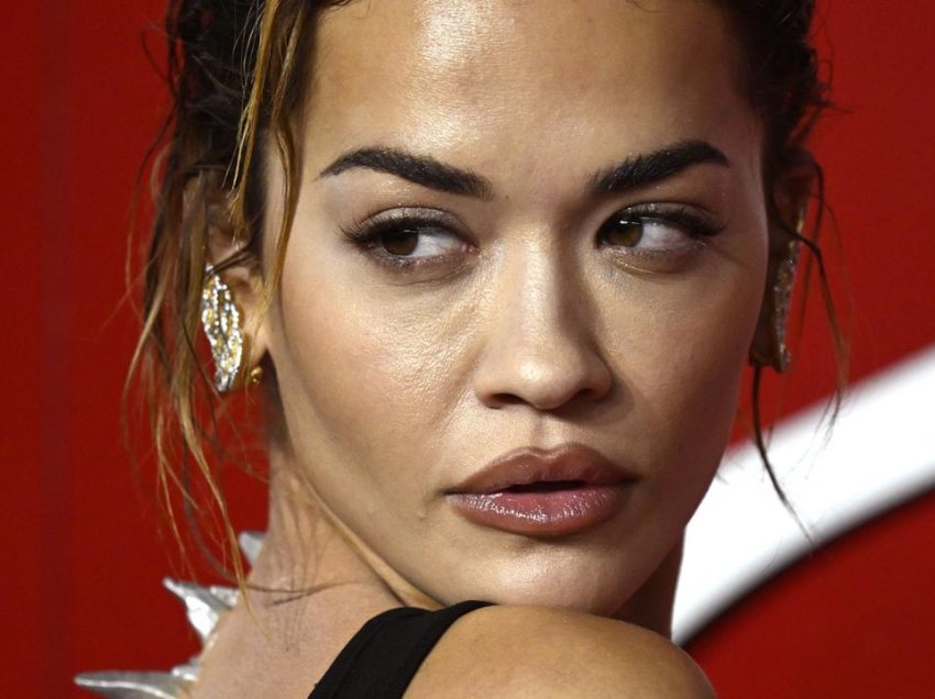 Rita Ora feston sot ditëlindjen e 34-të