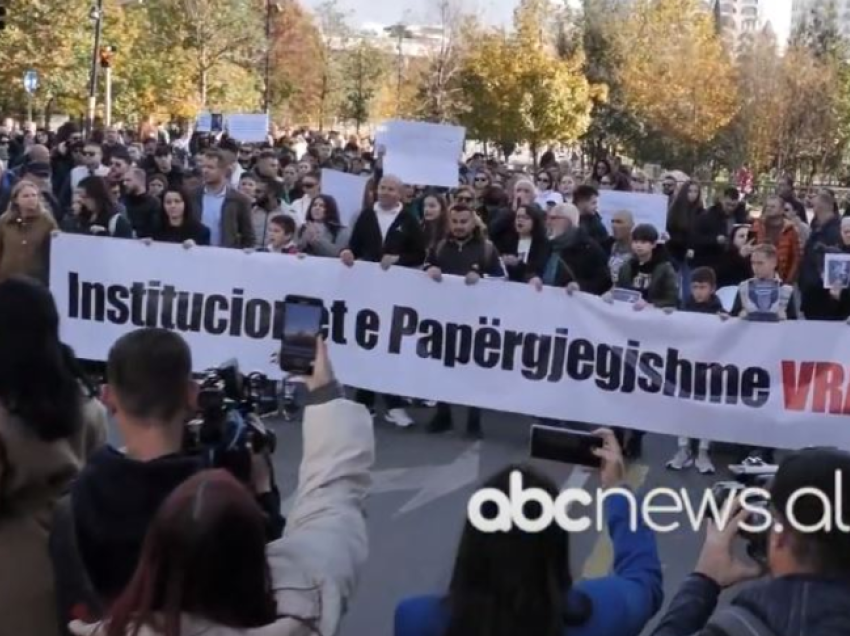 Marshim për Martinin/ Prindër dhe qytetarë: Reagim që mos të ketë tragjedi