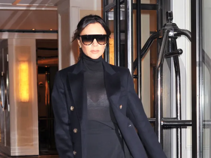 Victoria Beckham ka treguar për herë të parë pse nuk buzëqesh kurrë për fotografi