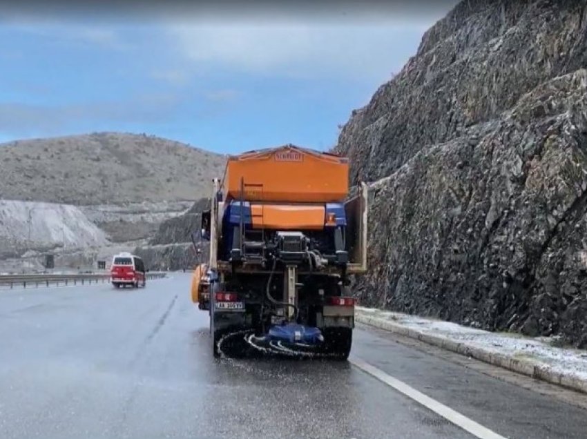 Moti i keq/ Gurë e inerte në rrugë, ARRSH: Kujdes në qarkullim!