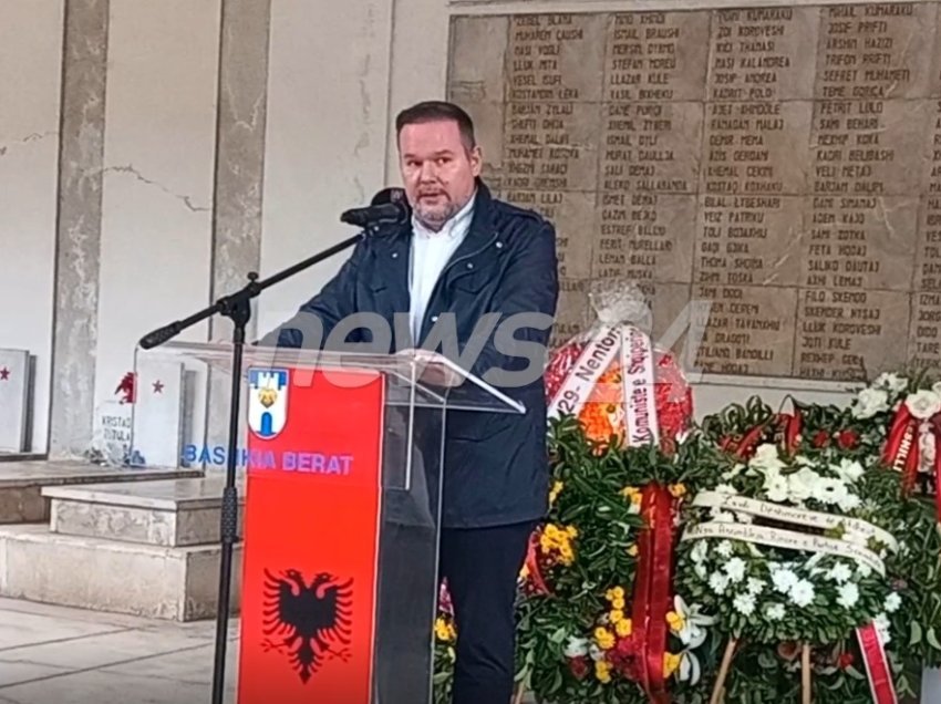 “Brezi i ri duhet ta vlerësojë sakrificën e dëshmorëve”/ Ceremoni për 80-vjetorin e Çlirimit të vendit edhe në Berat