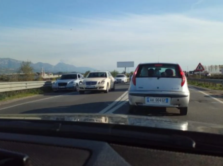 Aksident me vdekje në autostradën Thumanë-Tiranë