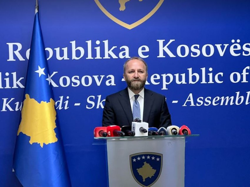 Tahiri: Radoiçiqi e paska vendosur pagën minimale në Kosovë, duam që sot këtë ta diskutojmë në Kuvend