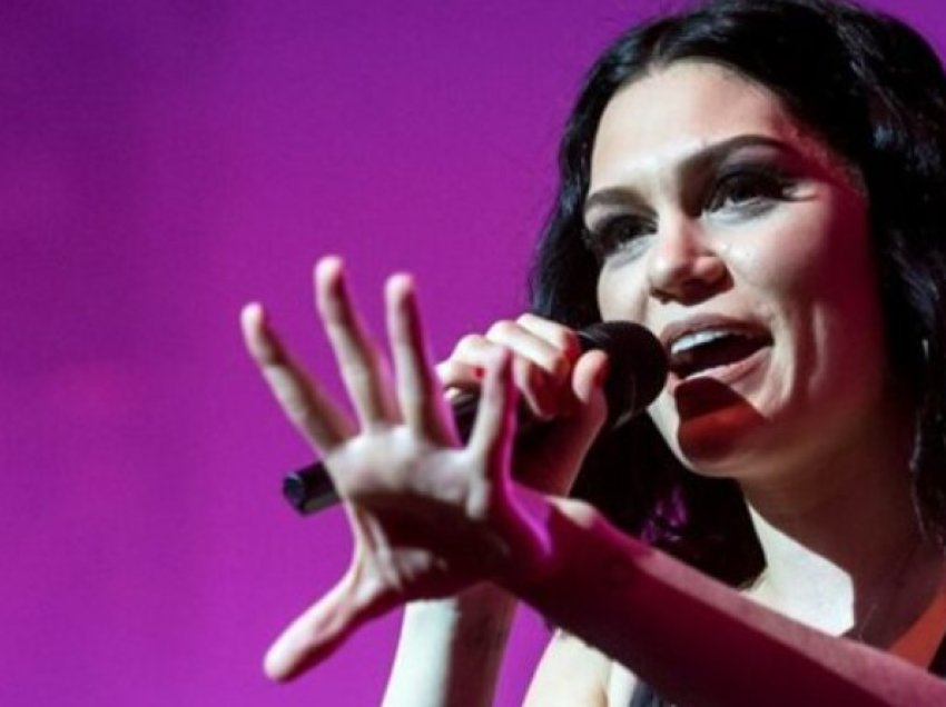 Hajdutët thyejnë shtëpinë e artistes Jessie J, i vjedhin stoli në vlerë 18 mijë euro