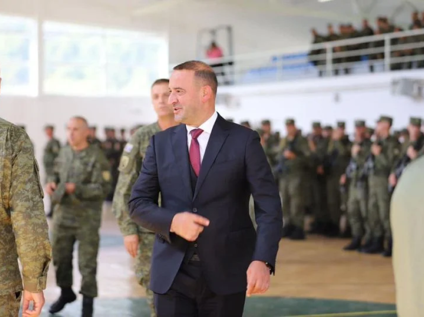 Daut Haradinaj reagon ashpër për gjendjen me ushqim në FSK: Krim, kjo i nxit armiqtë