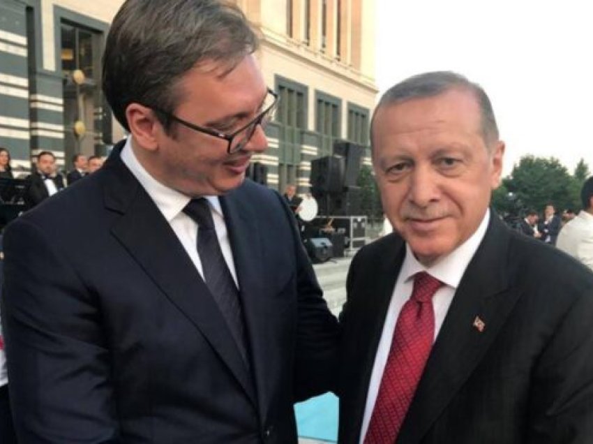 Erdogan në rolin e “këshilltarit” në Serbi/ Ja këshilla që i dha presidentit Vuçiq për dialogun me Kosovën