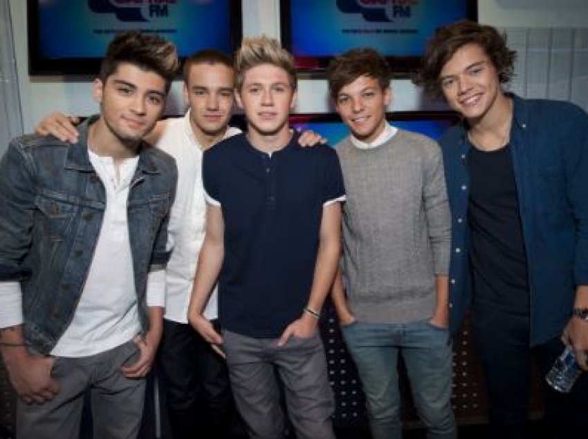 One Direction bën homazhe pasi ‘vëllai’ i tyre vdiq tragjikisht