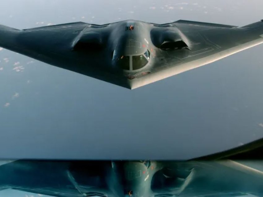 Bombarduesit amerikanë B-2 godasin Houthit e mbështetur nga Irani në Jemen