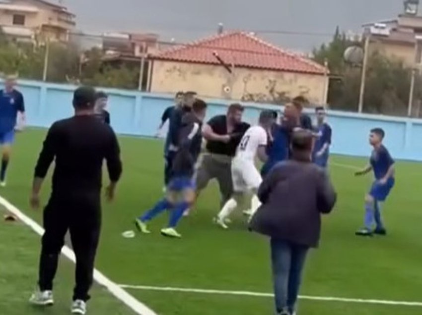 Sherr masiv mes lojtarëve dhe prindërve në futbollin shqiptar