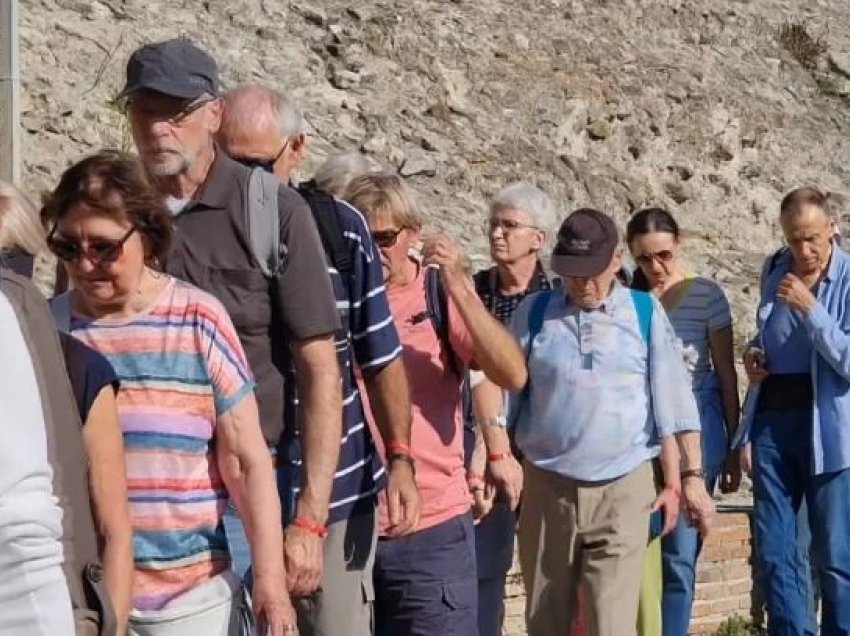 Turistët jashtë sezonit! Vazhdojnë prenotimet në Durrës, operatorët investojnë më shumë në cilësi