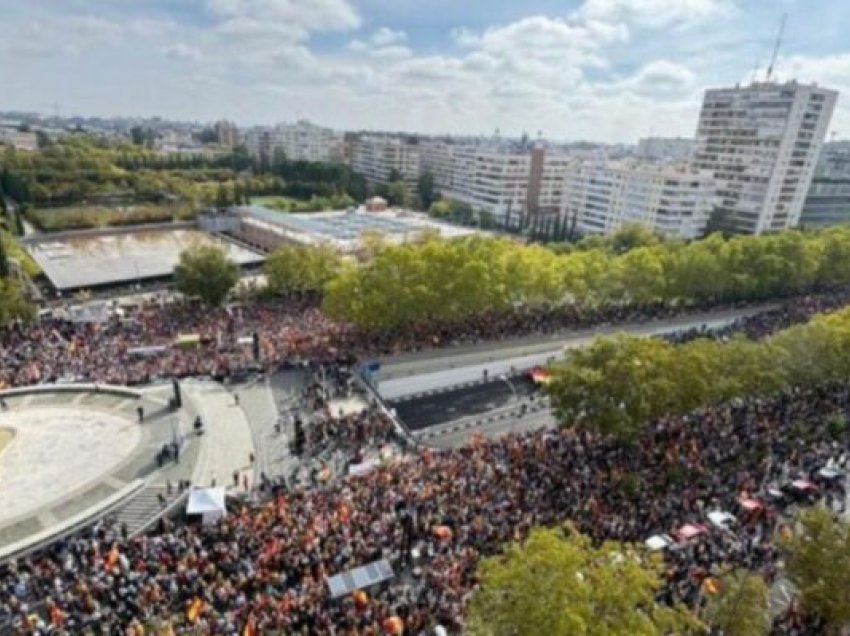 Mijëra protestues në Madrid kundër qeverisë Sanchez