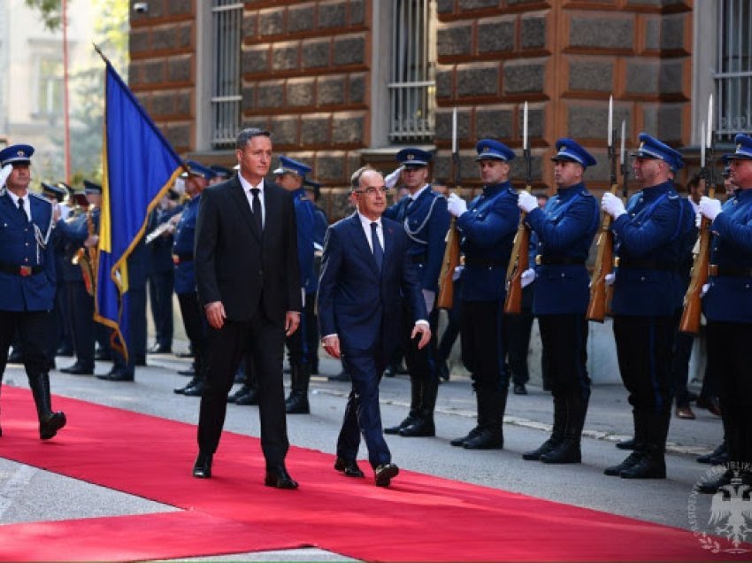 ​Begaj në vizitë zyrtare në Bonjë e Hercëgovinë, pritet me ceremoni shtetërore