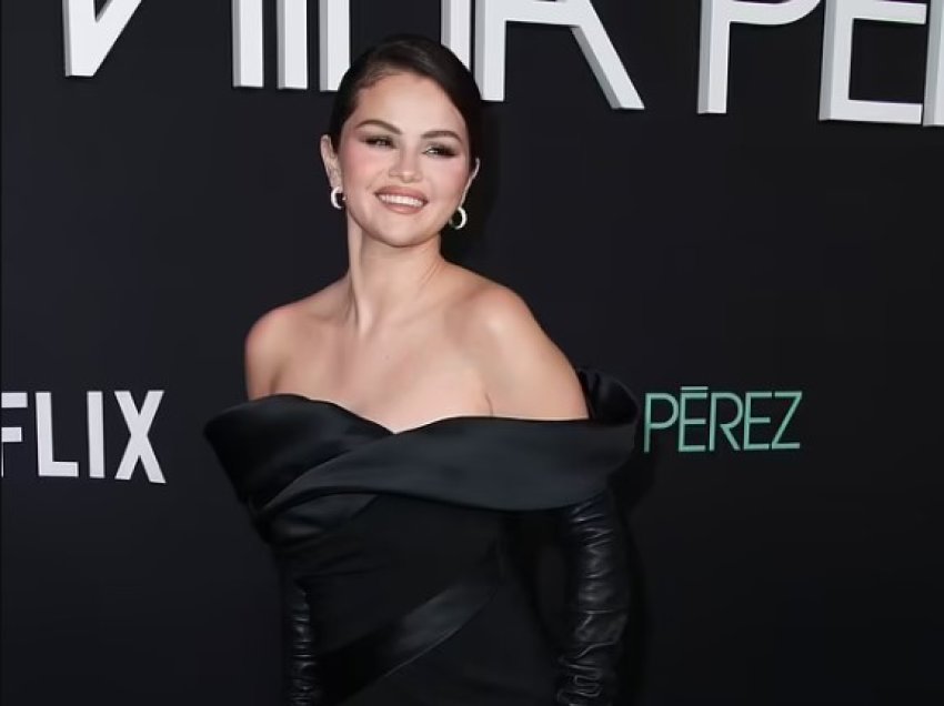 Selena Gomez magjepsëse me një fustan elegant të zi, në premierën e filmit “Emilia Perez” në Los Angeles