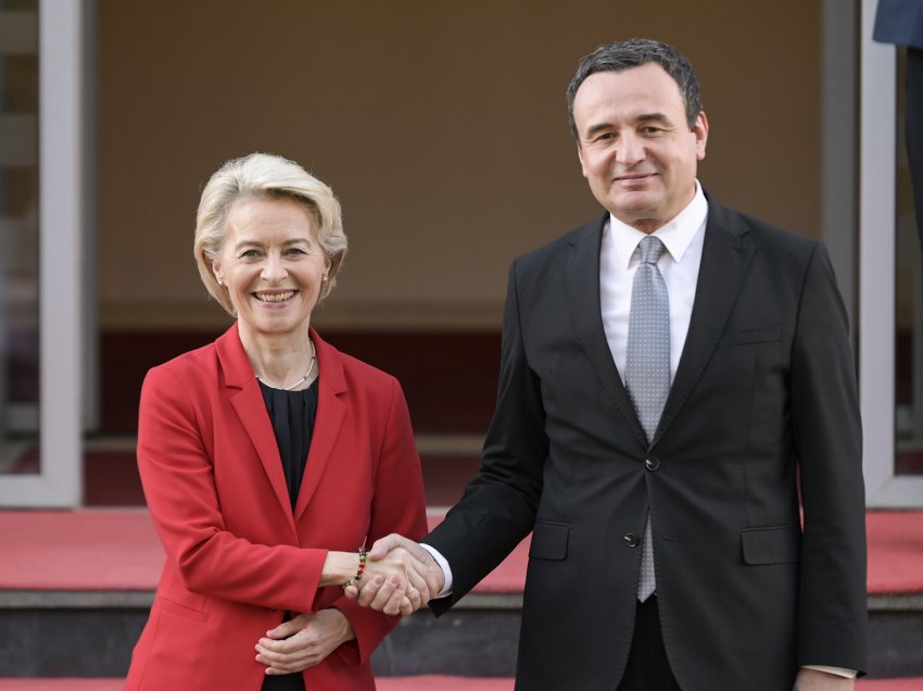 Von der Leyen në Kosovë/ A do të kërkojë heqjen apo shtimin e sanksioneve? Pozitë e opozitë tregojnë pritjet e tyre nga vizita e Presidentes së KE-së