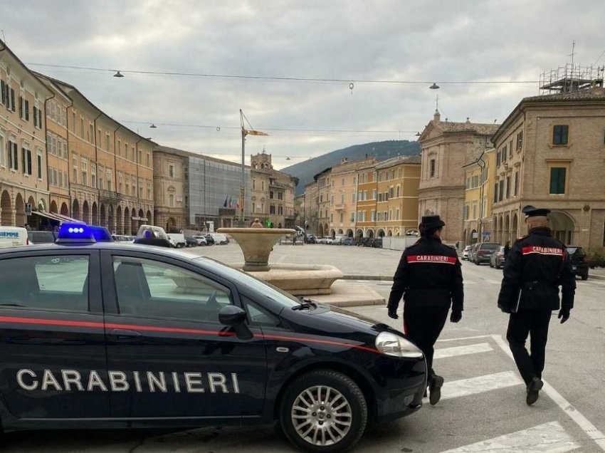  Misteri i vdekjes së të miturës shqiptare në Itali, policia shoqëron të dashurin e saj 15-vjeçar!