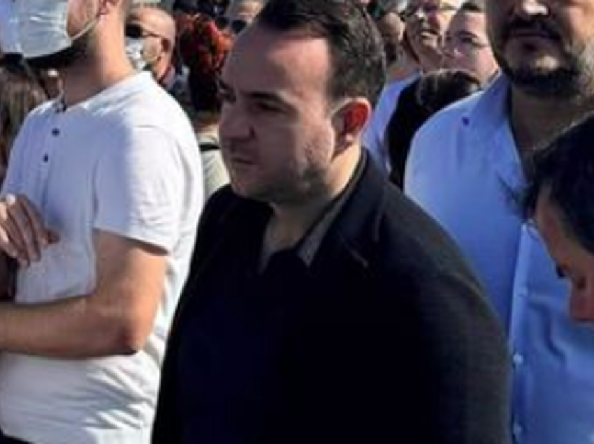 Protesta kundër helmimit të Durrësit/ Balliu: Shqipërinë e ka bekuar Zoti, por e ka mallkuar Rama dhe pushteti i tij