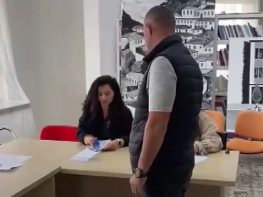 Në Kukës votohet për Bullgarinë! Qendra votimi janë hapur edhe në Tiranë, Elbasan e Korçë