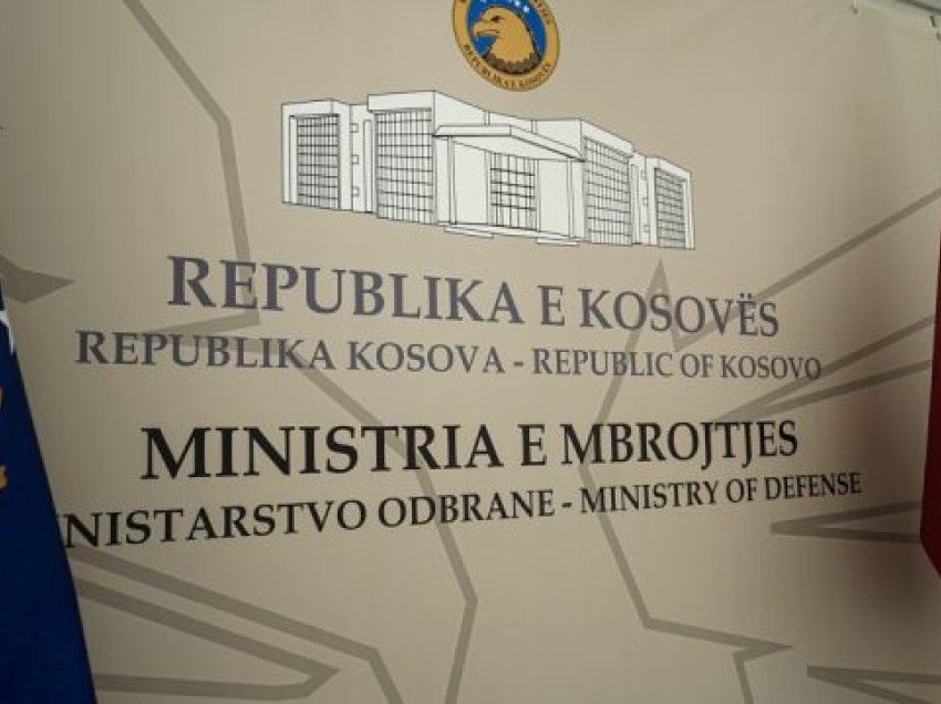 Deputeti i AAK-së thotë se në Ministrinë e Mbrojtjes ka afera korruptive