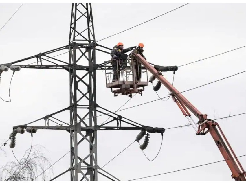 Kremlini mohon se po bisedon me Kievin për të ndalur sulmet kundër energjisë