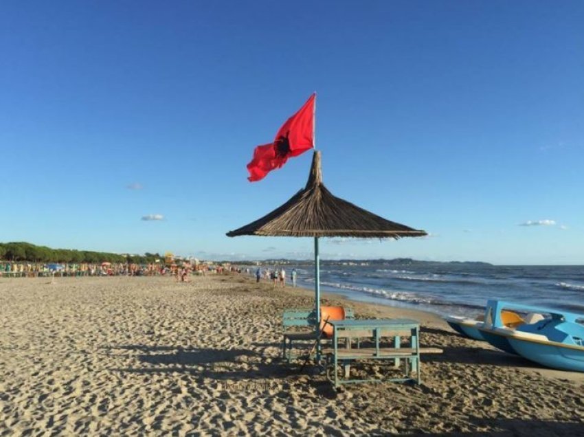 Dalin shifrat - turistët nga Kosova “braktisën” bregdetin shqiptar, hyrjet ranë me kaq për qind