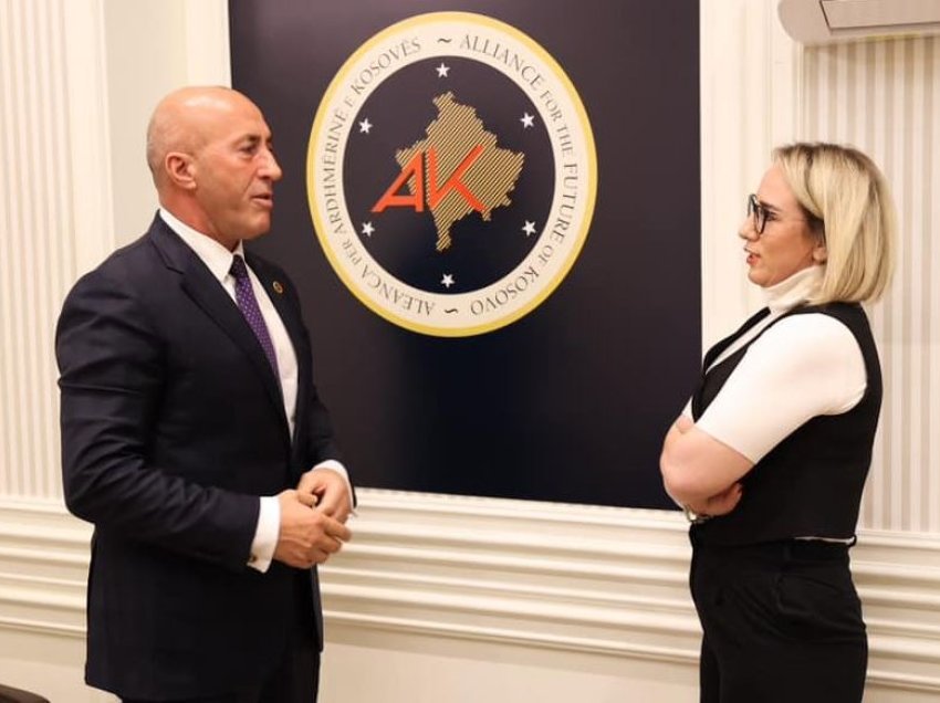 Haradinaj prezanton kandidaten më të re për deputete, Zarife Asllanin