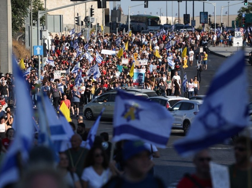 Protestuesit izraelitë kërkojnë armëpushim, shtohet trysnia ndaj kryeministrit Netanyahu! Sindikatat thirrje për grevë