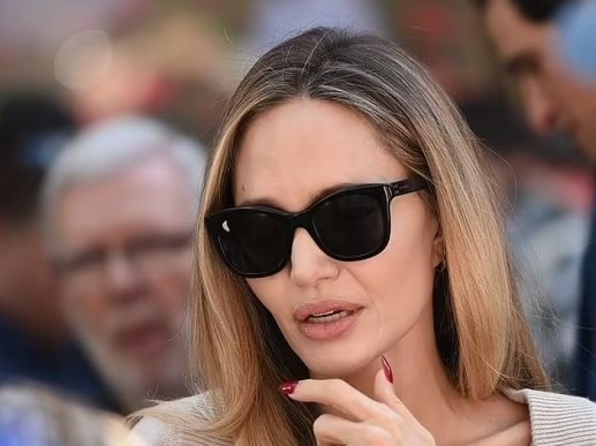 Angelina Jolie u shfaq magjepsëse në promovimin e filmit ‘Telluride’, pasi shmangu përplasjen me ish-in e saj Brad Pitt