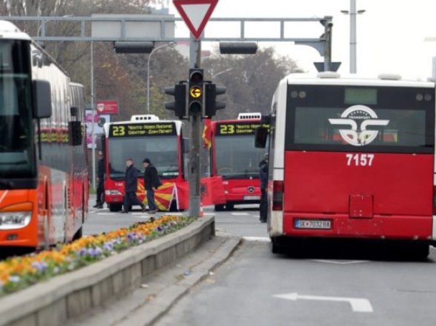 Bashkia e Shkupit: Transporti publik funksionon normalisht edhe përkundër presioneve politike