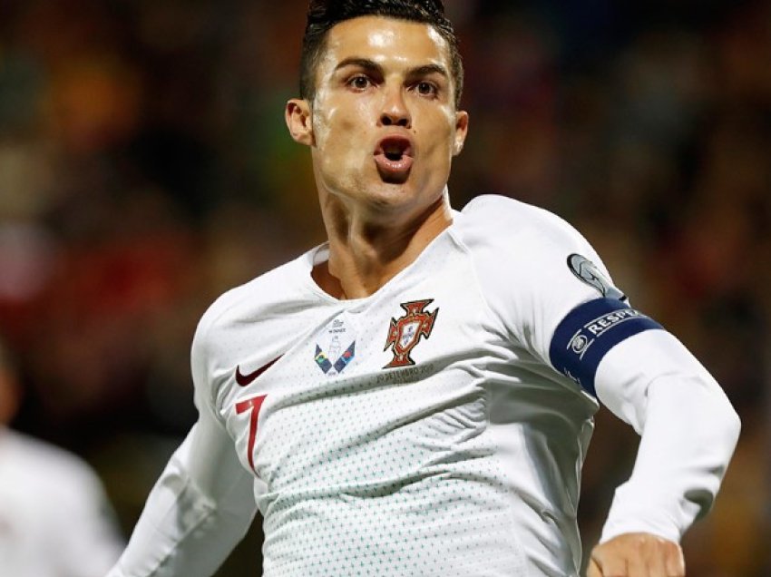 Goditja e radhës nga “luzitani”, Ronaldo feston me Kombëtaren golin e 900-të në karrierë