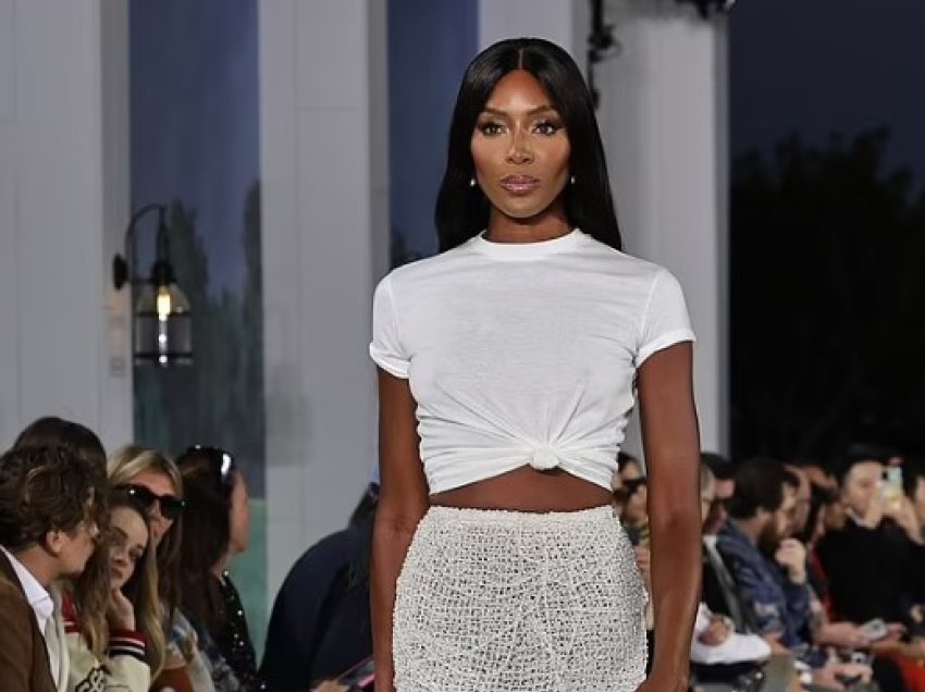 Naomi Campbell shfaq fizikun e saj prej supermodeleje në shfaqjen e Ralph Lauren