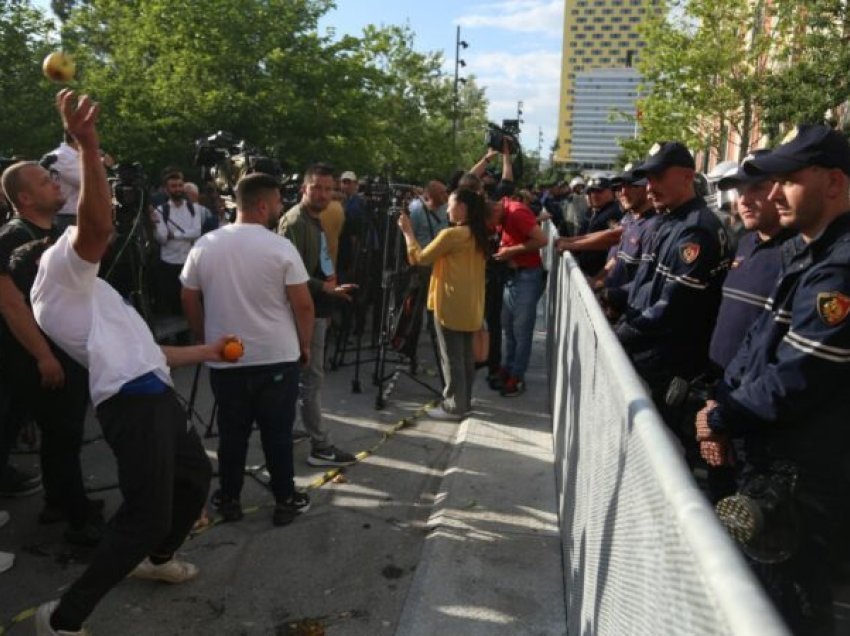 Protesta te Bashkia e Tiranës, policia publikon masat/ Ja akset rrugore që bllokohen