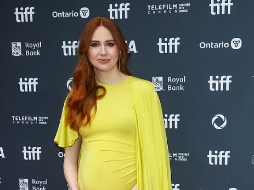 Karen Gillan është në pritje të fëmijës së saj të parë me bashkëshortin Nick Kocher