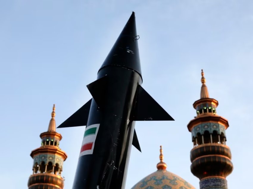 Ukraina e shqetësuar mbi njoftimet për praninë e raketave balistike iraniane në Rusi