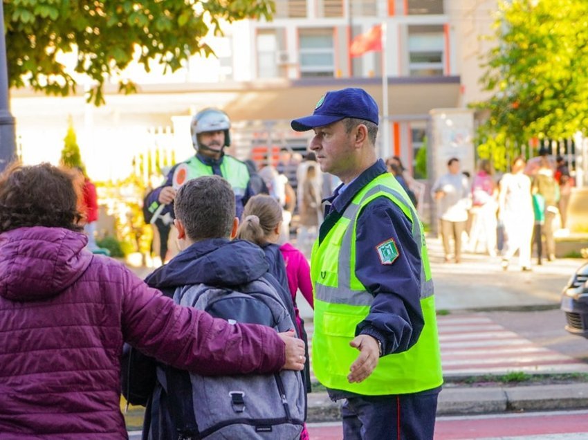  Nisja e vitit të ri shkollor, Policia plan masash për garantimin e rendit dhe sigurisë, shtohet prania e efektivëve pranë shkollave