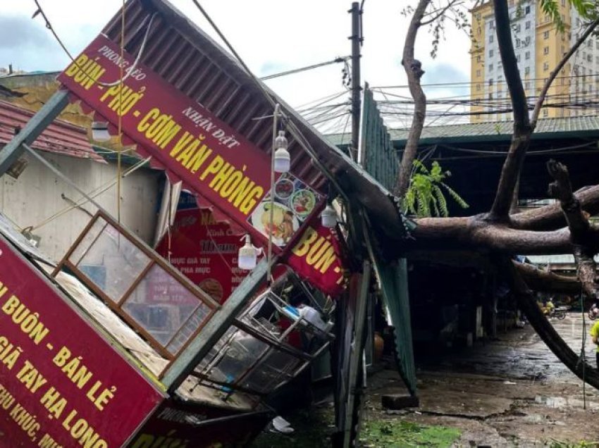 Rrëshqitja e dheut vret një familje në Vietnam