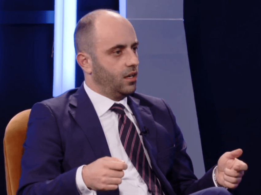 Zyberaj: Mos ndoshta di diçka presidentja se po ngritet aktakuzë ndaj ambasadorit Berishaj?