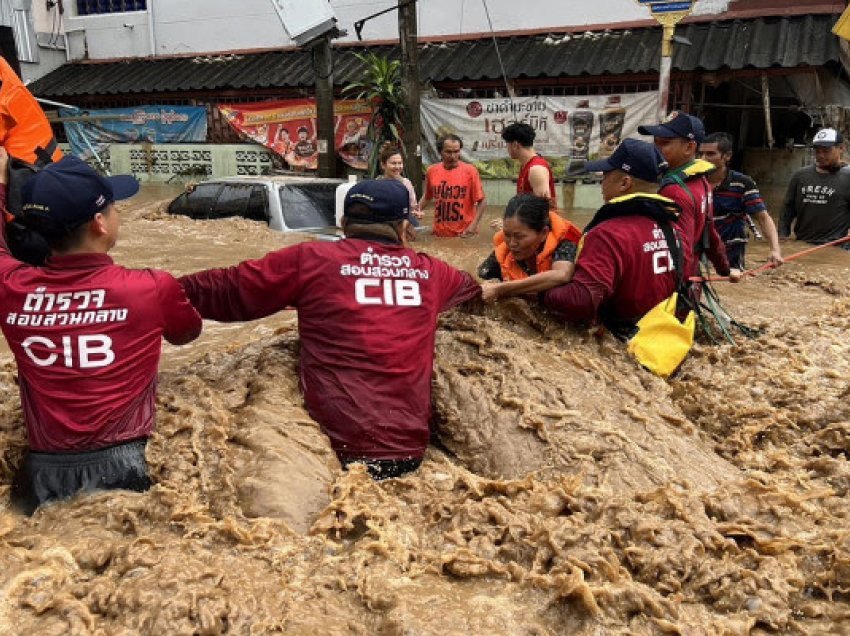 ​29 të vdekur nga tajfuni Yagi në Vietnam