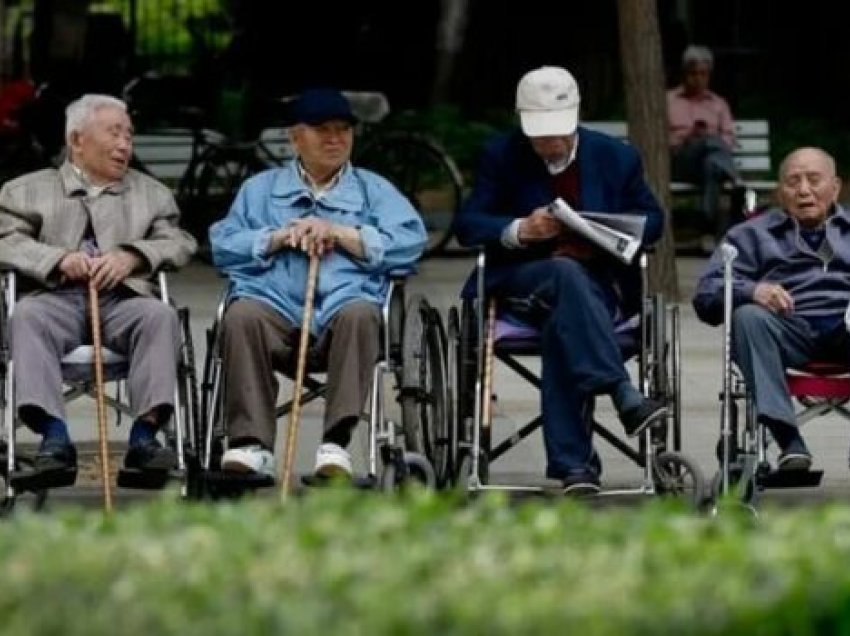 Kina rrit moshën e daljes në pension, e cila tani është ndër më të rejat në ekonomitë kryesore të botës