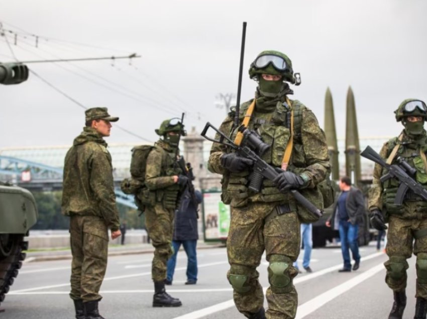 Ushtria ruse nën trysni përpiqet të rekrutojë mercenarë të huaj