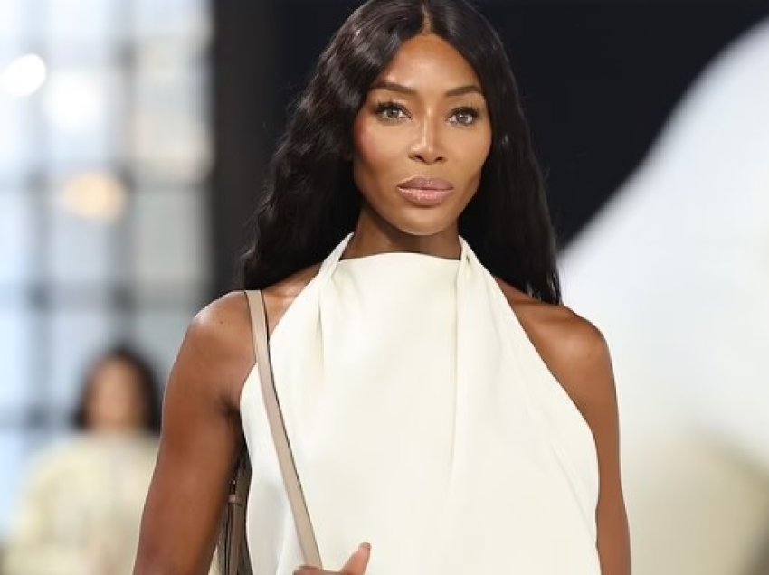 Naomi Campbell duket elegante në pistë me Irina Shayk në shfaqjen e Javës së Modës në Milano