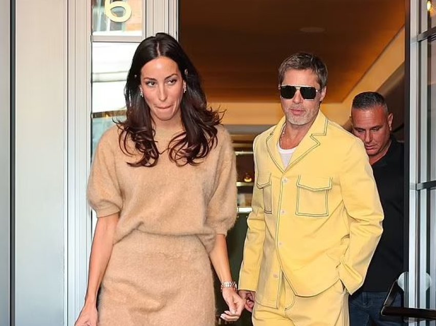 Brad Pitt, i dashuruar kokë e këmbë 