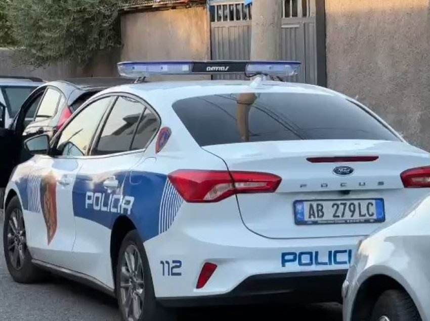 Kishte vjedhur në një banesë, policia identifikon dhe i shkon në shtëpi autorit për ta arrestuar!