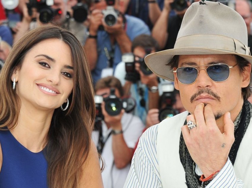 Penelope Cruz dhe Johnny Depp ribashkohen në Spanjë: miqësia e tyre ka zgjatur për më shumë se 20 vjet